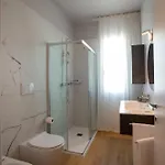Casa Dp בית הארחה קונליאנו